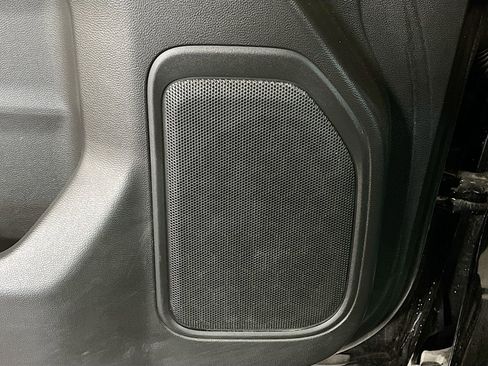 Used 2022 Chevrolet Silverado 1500 RST image 18