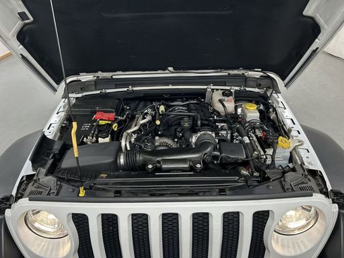 Used 2023 Jeep Wrangler Sport AWD/4WD image 23