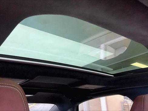 Used 2022 Audi S8 w/ S8 Comfort Plus Package image 13