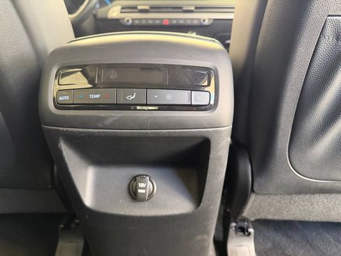 Used 2025 Hyundai Palisade SEL FWD image 26