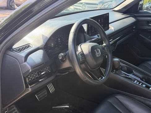 Used 2025 Honda Accord Sport image 13
