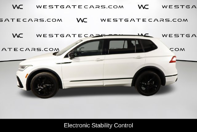 Used 2024 Volkswagen Tiguan SE R-Line AWD/4WD image 5