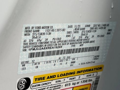 Certified 2024 Ford Expedition Limited image 30