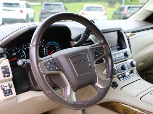 Used 2017 GMC Yukon Denali w/ Open Road Package RWD image 20