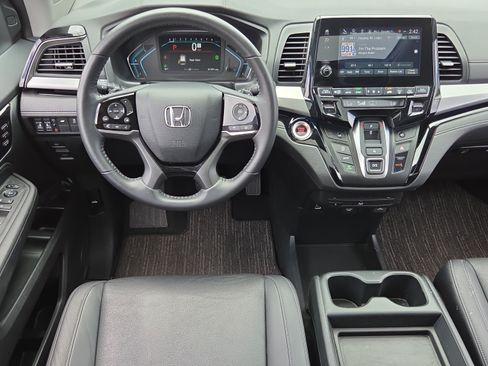 Used 2023 Honda Odyssey Touring image 11