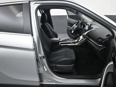 Used 2025 Mitsubishi Eclipse Cross SE AWD/4WD image 35