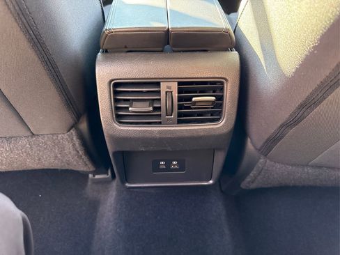 Used 2021 Nissan Rogue SV image 30