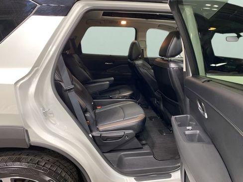 Used 2024 Nissan Pathfinder Platinum AWD/4WD image 29