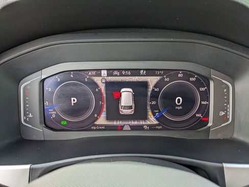 Certified 2022 Volkswagen Atlas SEL R-Line AWD/4WD image 33