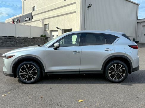 Used 2022 MAZDA CX-5 AWD 2.5 S w/ Premium Package image 4