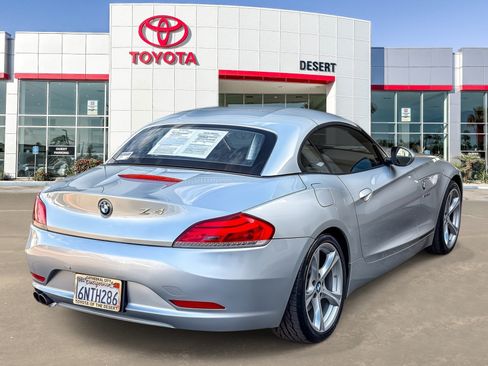 Used 2011 BMW Z4 sDrive30i RWD image 7
