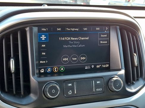Certified 2024 Chevrolet Equinox LT FWD image 16