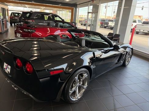 Used 2013 Chevrolet Corvette Grand Sport w/ 3LT Preferred Equipment Group RWD image 4