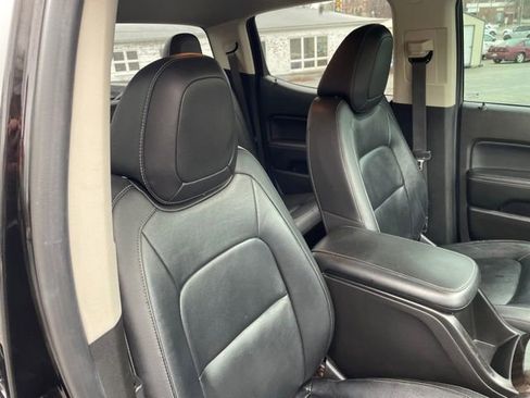 Used 2015 GMC Canyon SLT image 32