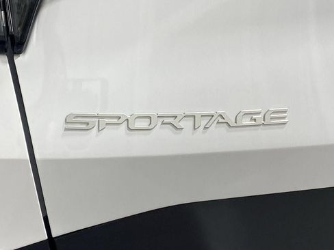 New 2026 Kia Sportage EX FWD image 32