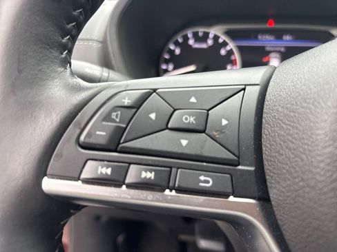 Used 2025 Nissan Sentra SV w/ All-Weather Package image 22