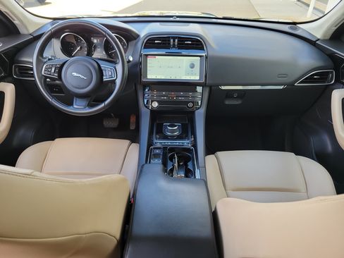 Used 2020 Jaguar F-PACE Premium AWD/4WD image 20
