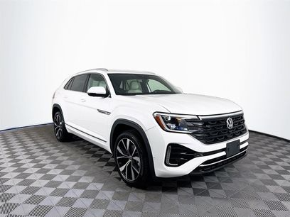 Used 2025 Volkswagen Atlas Cross Sport SEL Premium R-Line