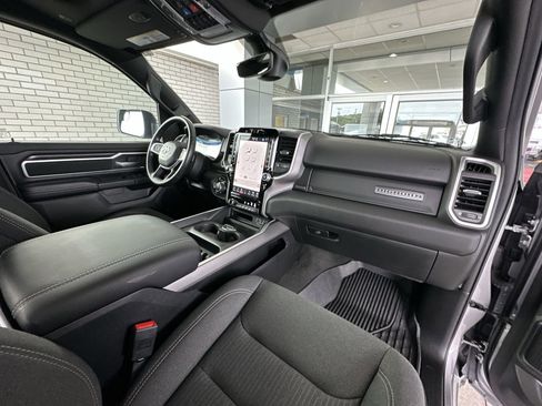 Used 2023 RAM 1500 Big Horn AWD/4WD image 28