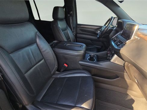 Used 2021 Chevrolet Suburban Z71 image 25