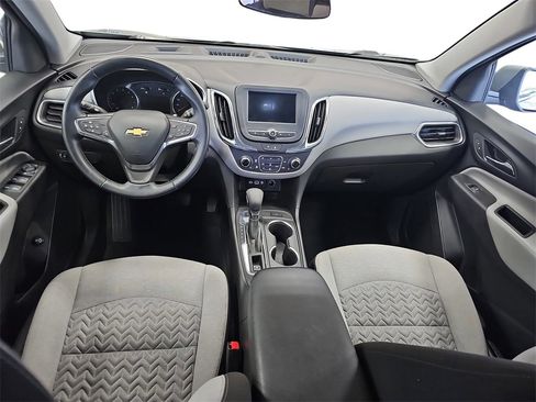 Used 2024 Chevrolet Equinox LT image 9