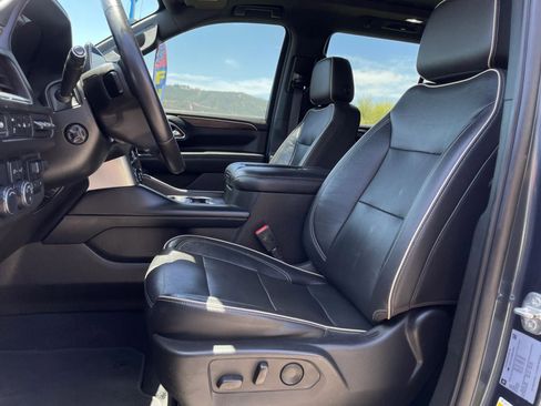 Used 2021 Chevrolet Tahoe Premier w/ Premium Package RWD image 20