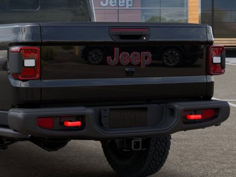 New 2026 Jeep Gladiator Rubicon w/ Steel Bumper Group AWD/4WD image 13