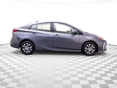 Used 2022 Toyota Prius XLE w/ Advanced Technology Package AWD/4WD image 8