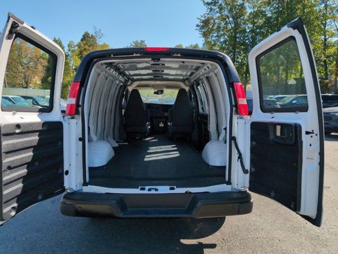 New 2025 Chevrolet Express 2500 w/ Driver Convenience Package image 13