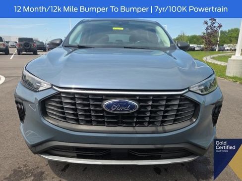 Used 2023 Ford Escape Active w/ Cold Weather Package FWD image 4