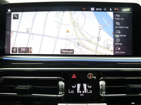 Used 2022 BMW X7 M50i AWD/4WD image 35
