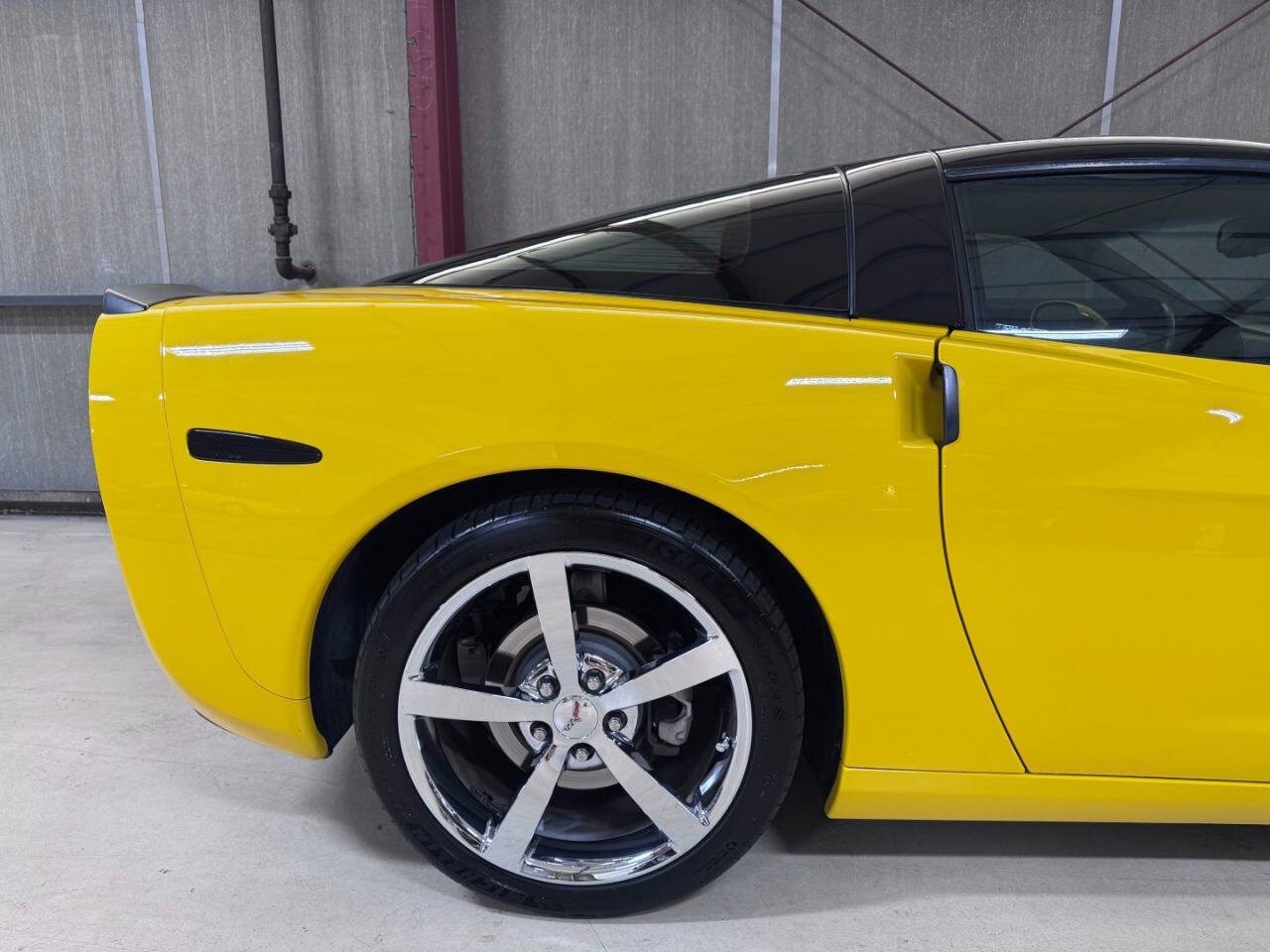 Used 2008 Chevrolet Corvette Coupe w/ Preferred Equipment Group RWD image 36