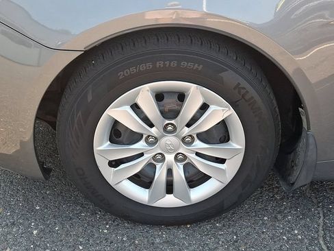 Used 2011 Hyundai Sonata GLS FWD image 11