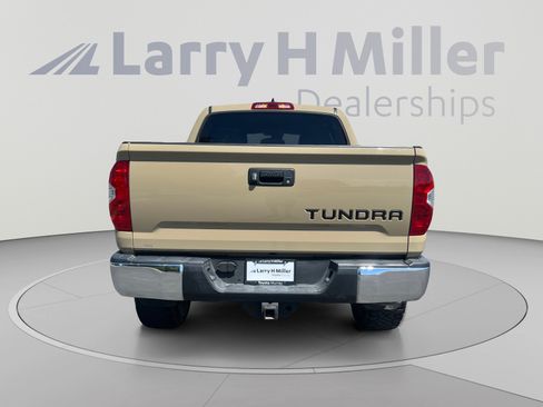 Used 2020 Toyota Tundra SR5 w/ TRD Off-Road Package AWD/4WD image 4