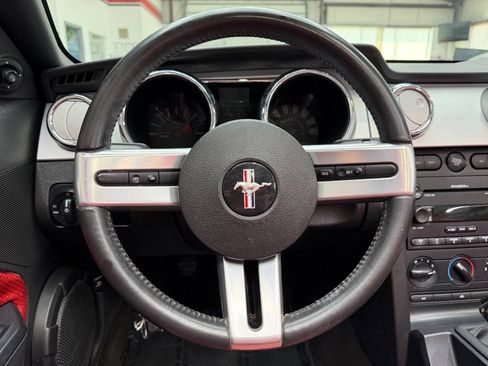 Used 2006 Ford Mustang GT RWD image 21