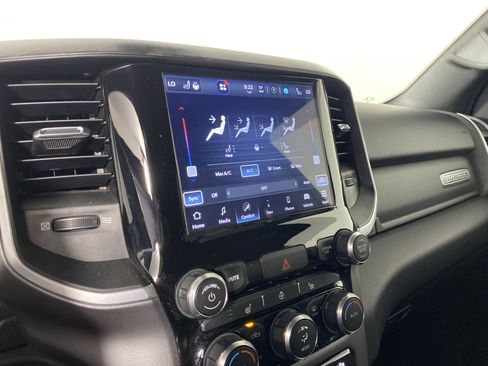 Used 2022 RAM 1500 Big Horn AWD/4WD image 6