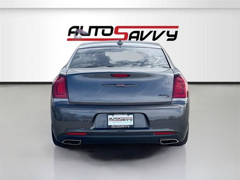 Used 2023 Chrysler 300 S image 6