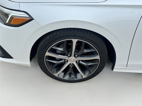 Used 2024 Honda Civic Touring image 34