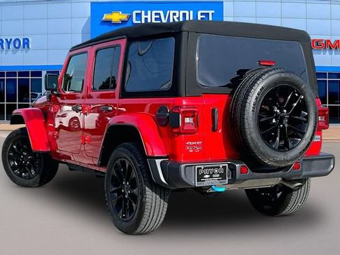 Used 2024 Jeep Wrangler Unlimited Sahara AWD/4WD image 4