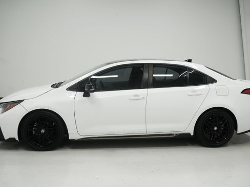 Used 2022 Toyota Corolla SE FWD image 7