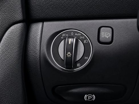 Used 2009 Mercedes-Benz SL 63 AMG image 28