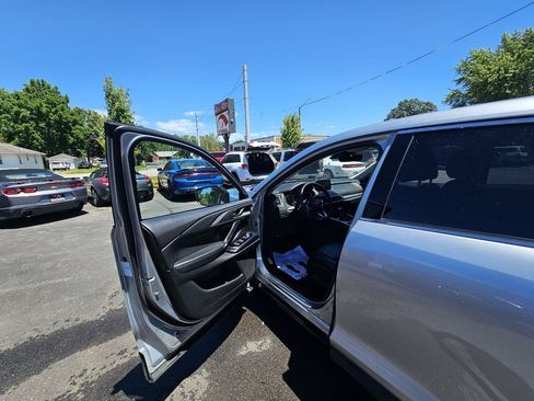 Used 2019 MAZDA CX-9 Touring AWD/4WD image 18