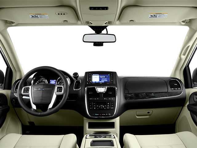 Used 2012 Chrysler Town & Country Touring w/ Entertainment Group #1 FWD image 5