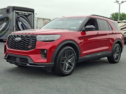 Used 2025 Ford Explorer ST w/ Sun And Sound Package AWD/4WD image 6