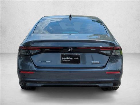 Used 2024 Honda Accord Touring image 8
