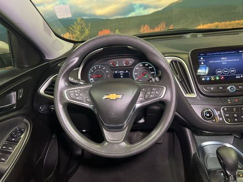Used 2024 Chevrolet Malibu LT image 58