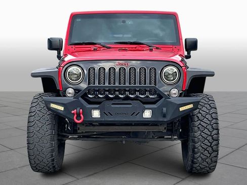 Used 2018 Jeep Wrangler Unlimited Sport image 4
