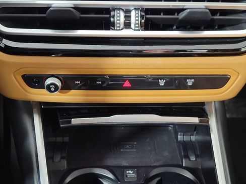 Certified 2023 BMW 330i xDrive Sedan w/ Premium Package image 21