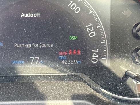 Used 2024 Toyota RAV4 XLE w/ Convenience Package AWD/4WD image 27