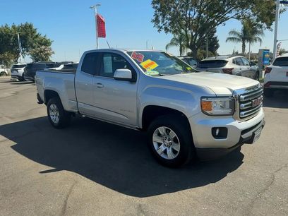 Used 2017 GMC Canyon SLE w/ SLE Convenience Package